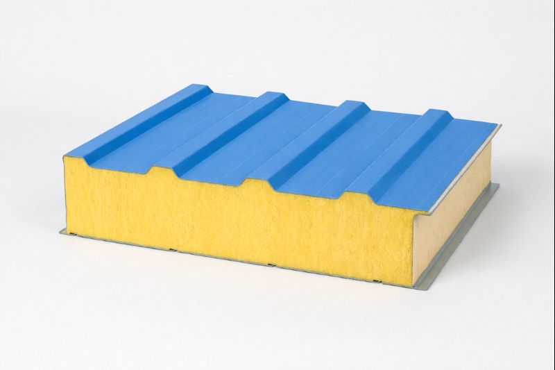 Сэндвич-панели без замков из ППУ на объекте