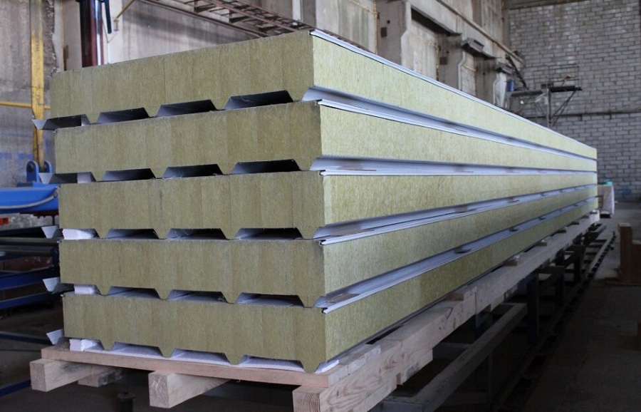 Монтаж стеновых панелей без замков — пример узла/стыка