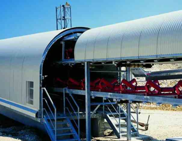 Укрытие конвейерной линии из арочного профнастила Н112ПГ