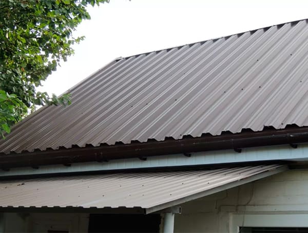 Монтаж кровельного профнастила НС-38: стыковка и крепление