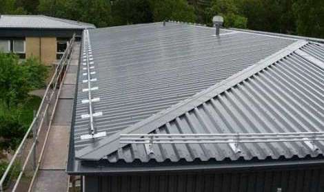 Монтаж профнастила Н114-600: стыковка и крепление