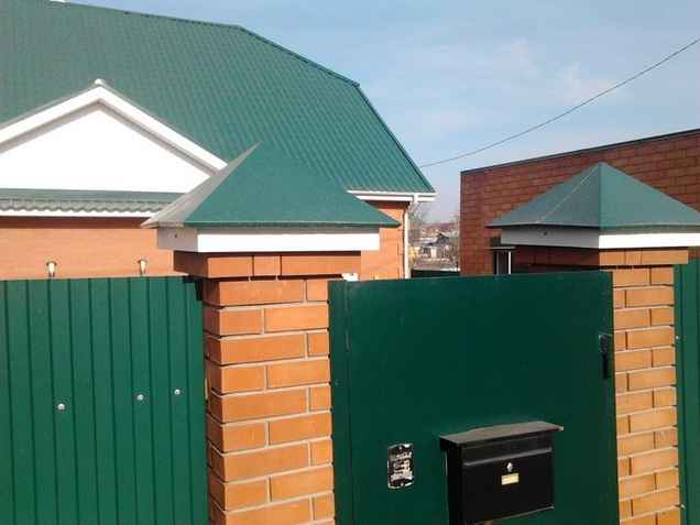 Монтаж доборных элементов для забора