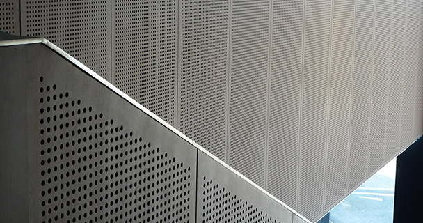 Монтаж акустических сэндвич-панелей на объекте