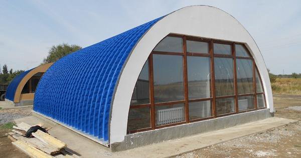 Арочный профнастил: узлы крепления и герметизация стыков