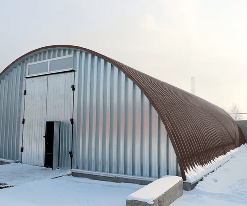 Арочный профнастил в СПб и ЛО — примеры радиусов, покрытий и цветов