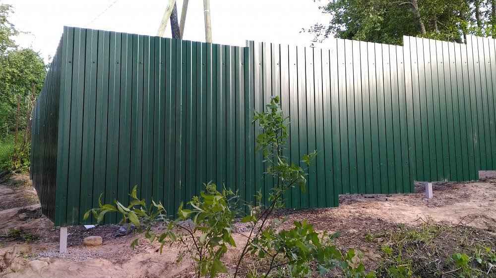 Профнастил НС35 для забора и кровли