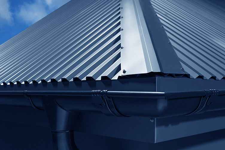 Монтаж крыши из профнастила