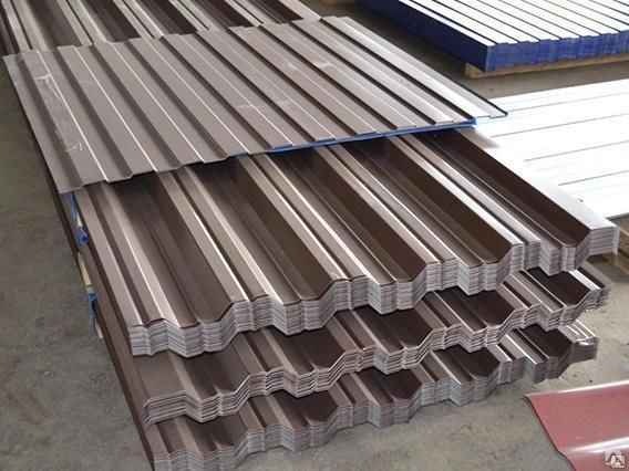 Кровельный профлист на крыше