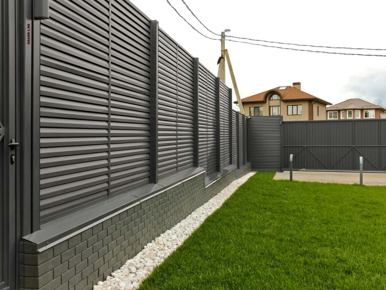 Забор-жалюзи для частного дома